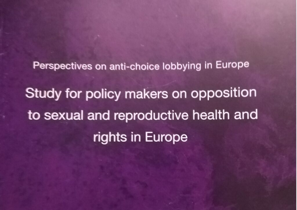 kuva kirjasta Perspectives on anti-choice lobbying in Europe - Study for policy makers on opposition to sexual and reproductive health and rights in Europe